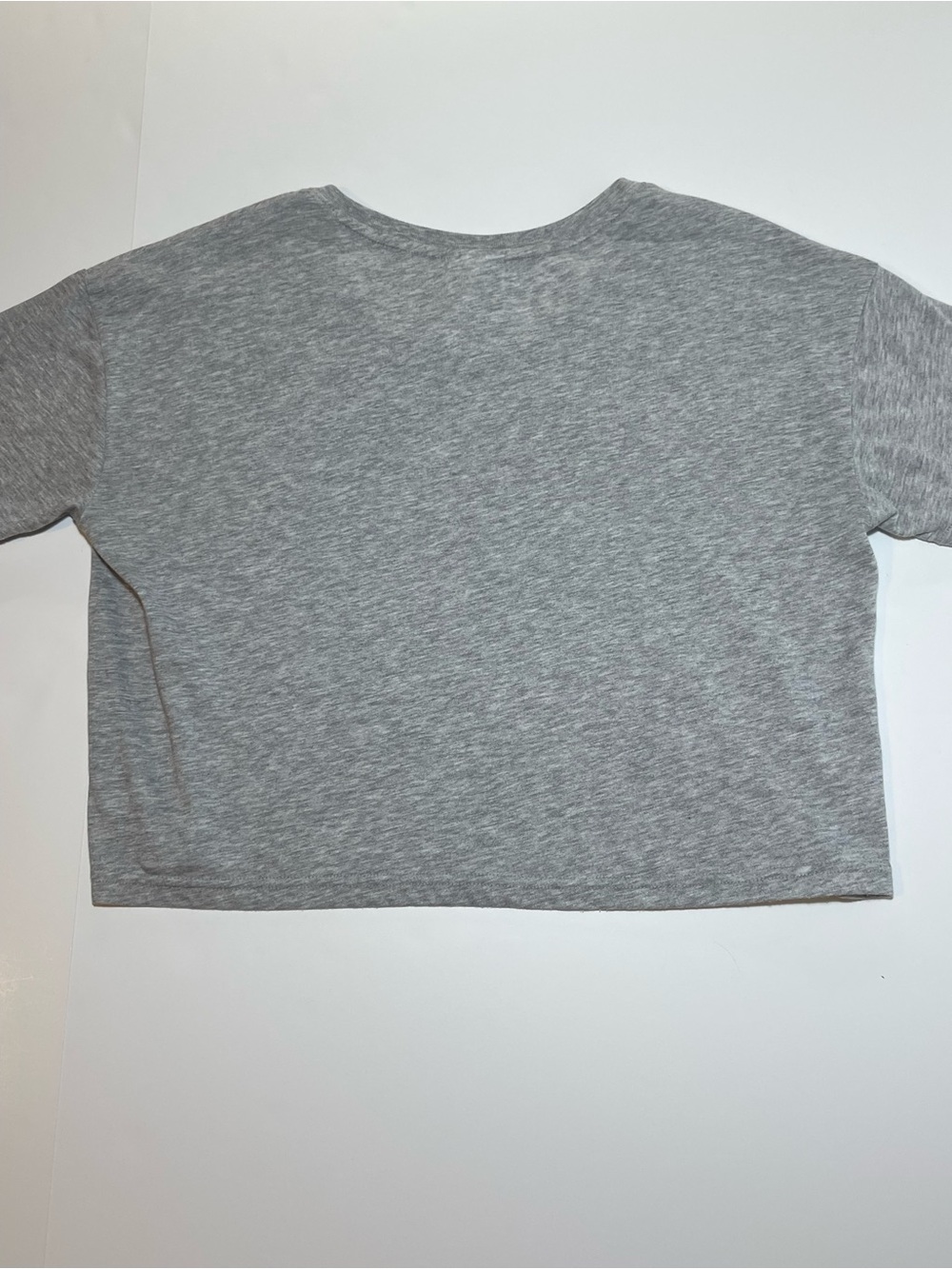 New Balance Light Heather Gray Cropped Logo Tee - Picture 4 of 8